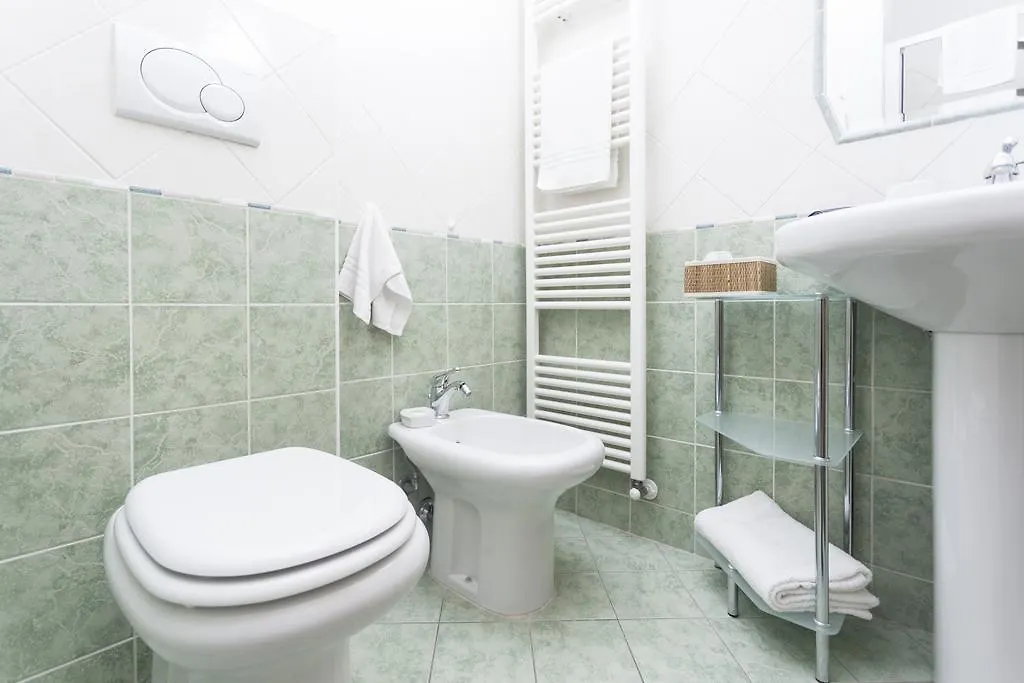 Villa Alexandra B&B Lucca 0*,  Italy